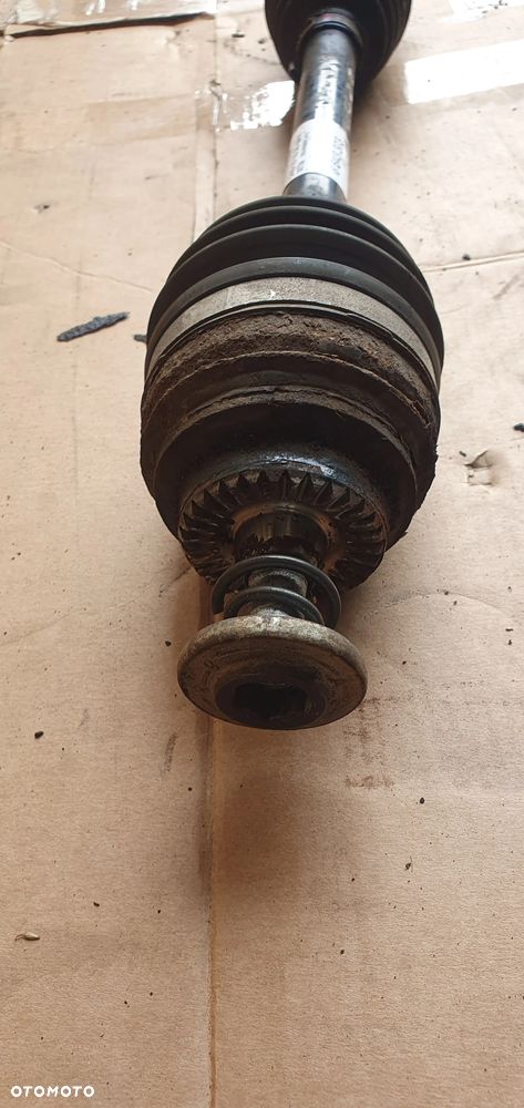 Półoś lewy przód przednia lewa półośka BMW 2 F45 1.5 D 8643373 - 3