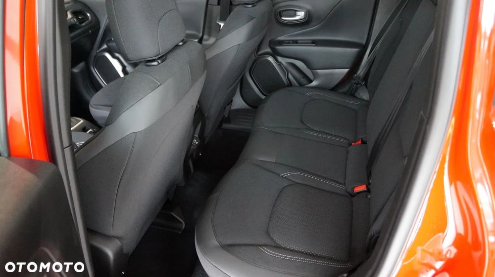 Jeep Renegade - 13