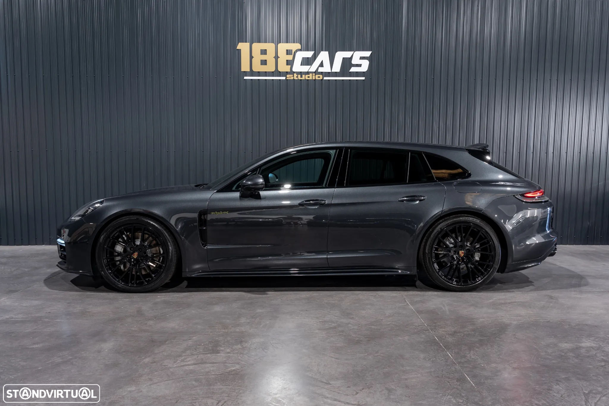 Porsche Panamera Sport Turismo 4 E-Hybrid Platinum Edition - 31