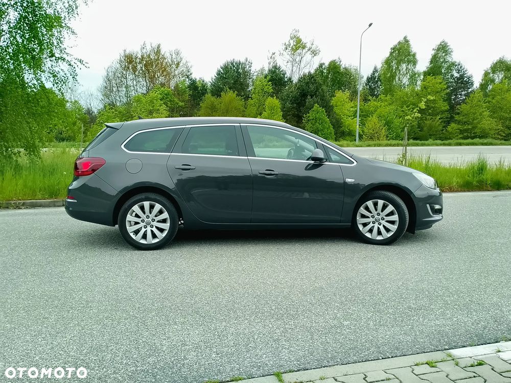 Opel Astra 1.6 CDTI DPF ecoFLEX TourerStart/Stop Exklusiv - 16