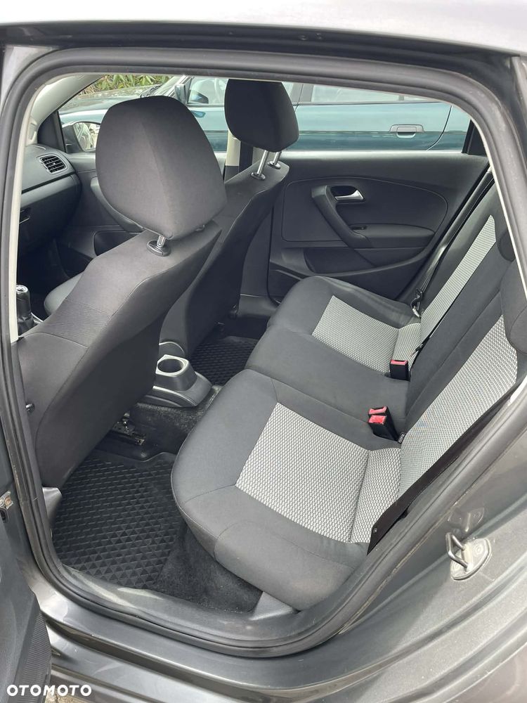Volkswagen Polo - 14