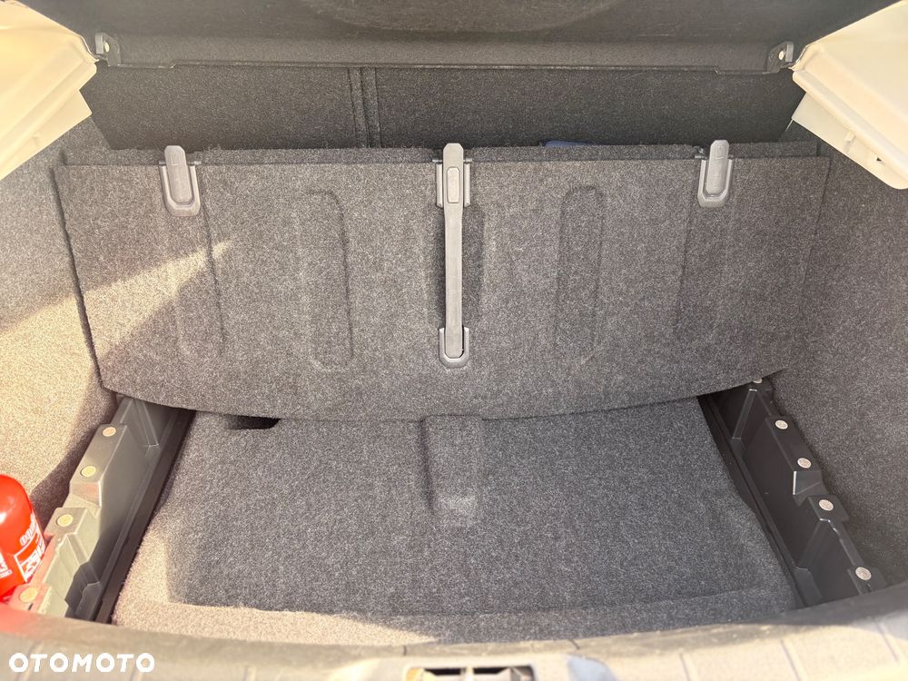 Volvo V40 Cross Country T3 Drive-E Momentum - 6