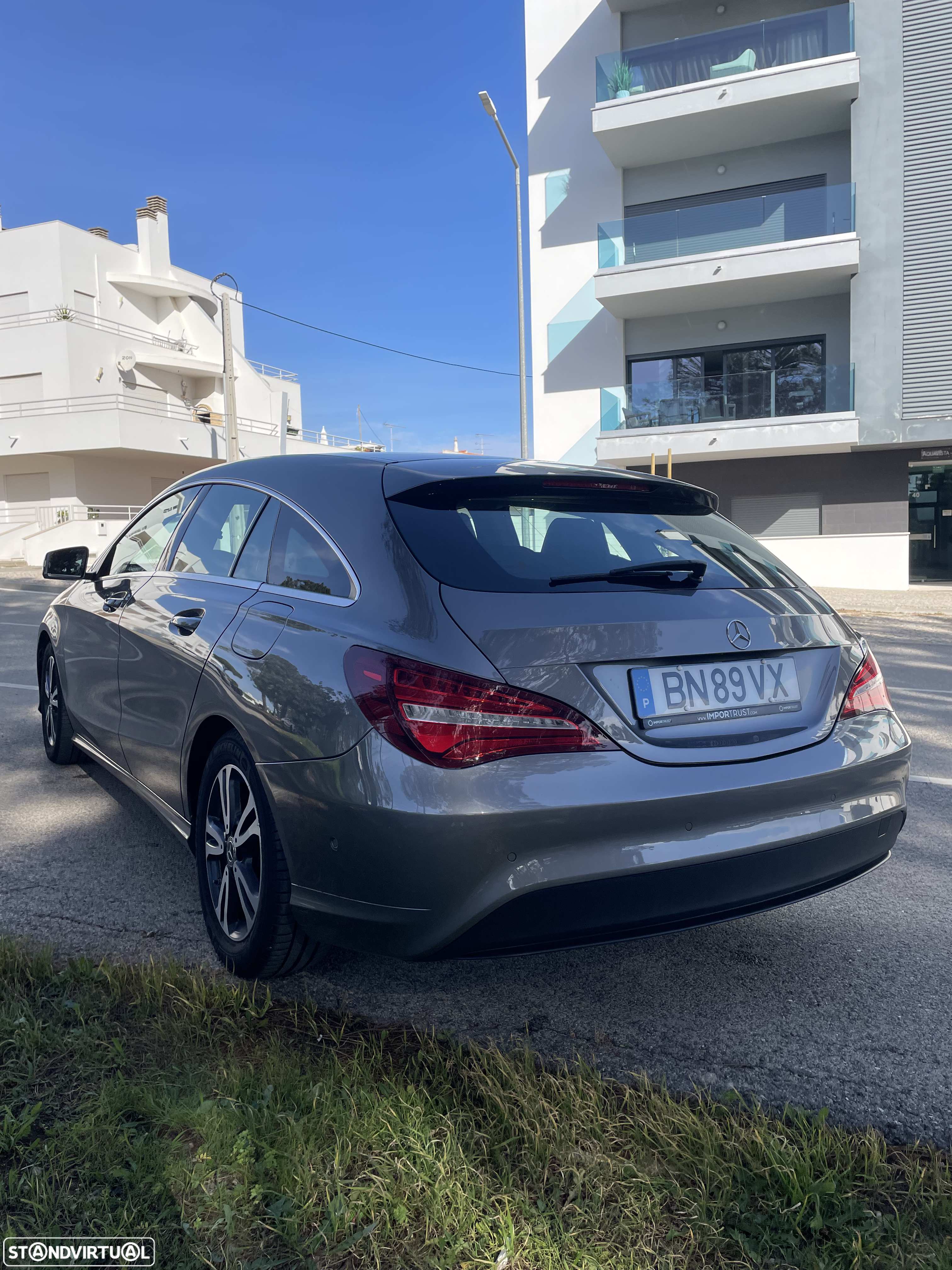Mercedes-Benz CLA 180 - 4