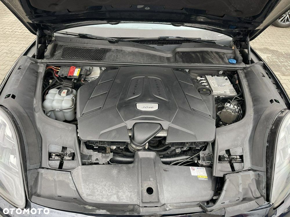 Porsche Cayenne Tiptronic S Platinum Edition - 15