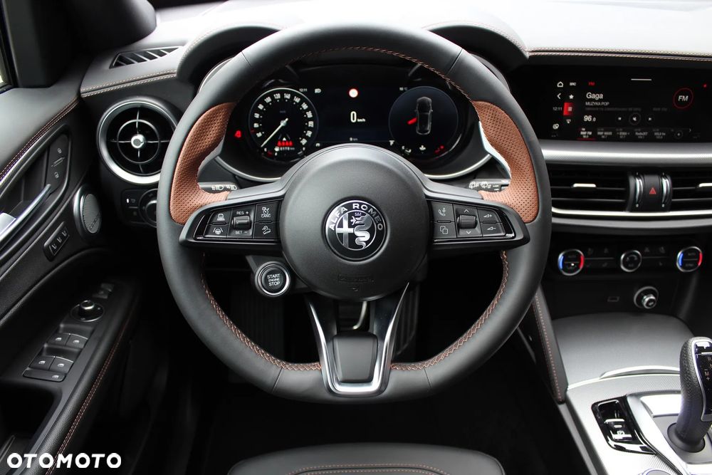 Alfa Romeo Stelvio 2.0 Turbo Intensa Q4 - 10