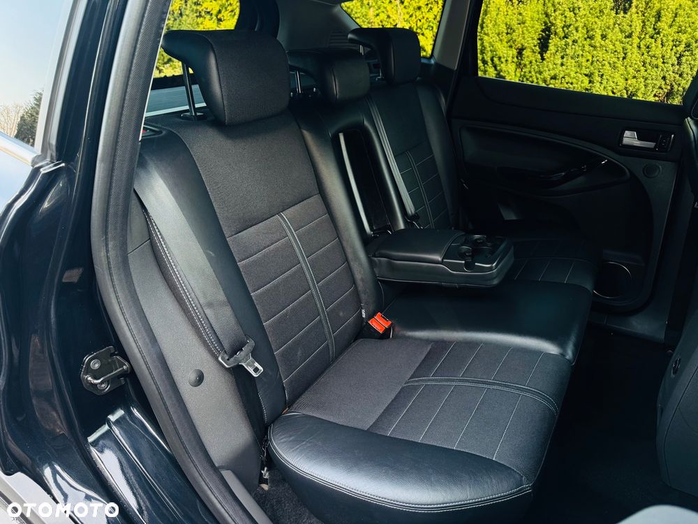 Ford Kuga 2.0 TDCi 4x4 Titanium - 33