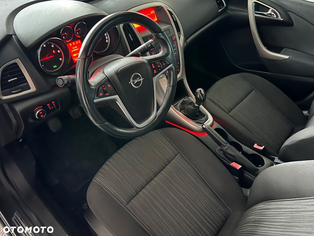 Opel Astra 1.7 CDTI Cosmo - 13
