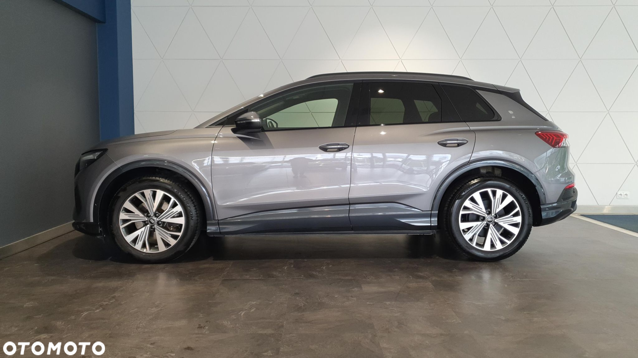 Audi Q4 e-tron - 2