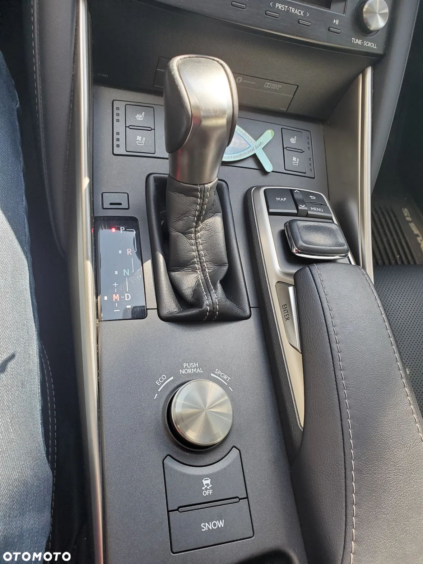 Lexus IS 200t - 26