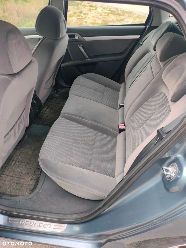 Peugeot 407 - 9