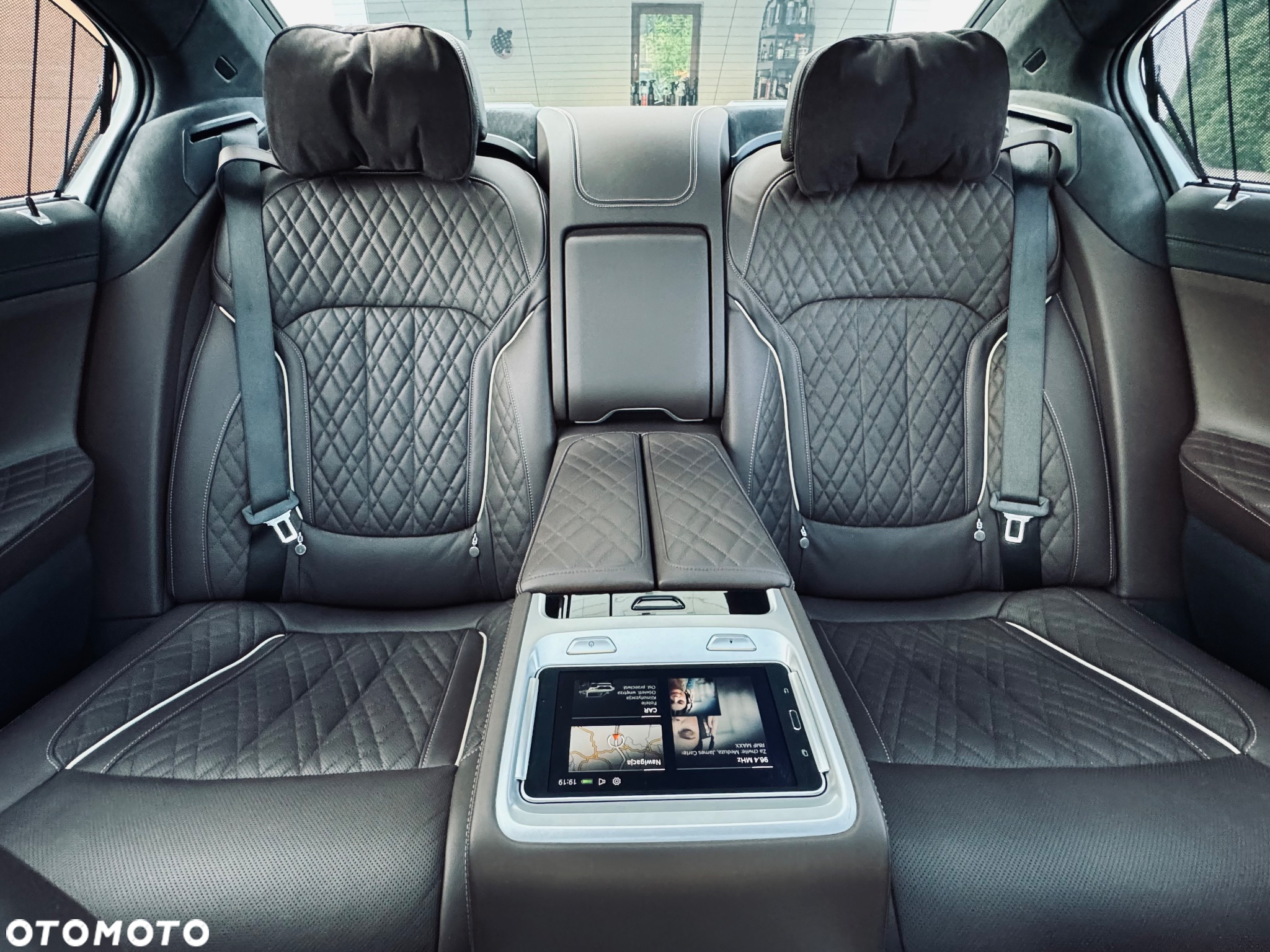BMW Seria 7 - 24