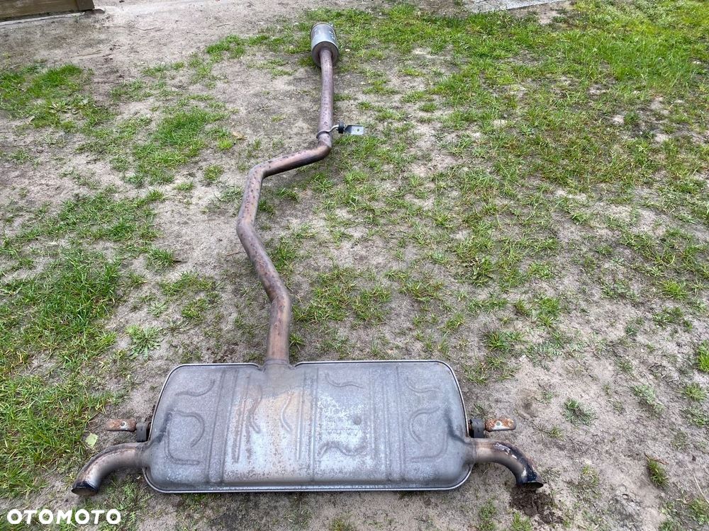 MERCEDES gla 156 tlumik kompletny 1.6 cgi - 1