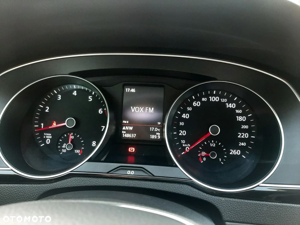 Volkswagen Passat 1.8 TSI BMT Comfortline - 9