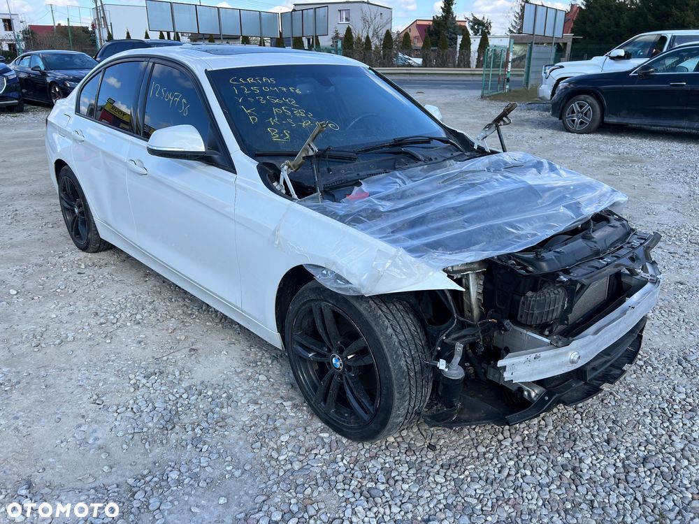 BMW Seria 3 330i xDrive Edition Luxury Line Purity - 9