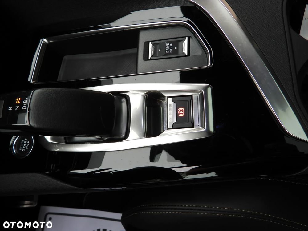 Peugeot 3008 225 e-EAT8 GT Pack - 35