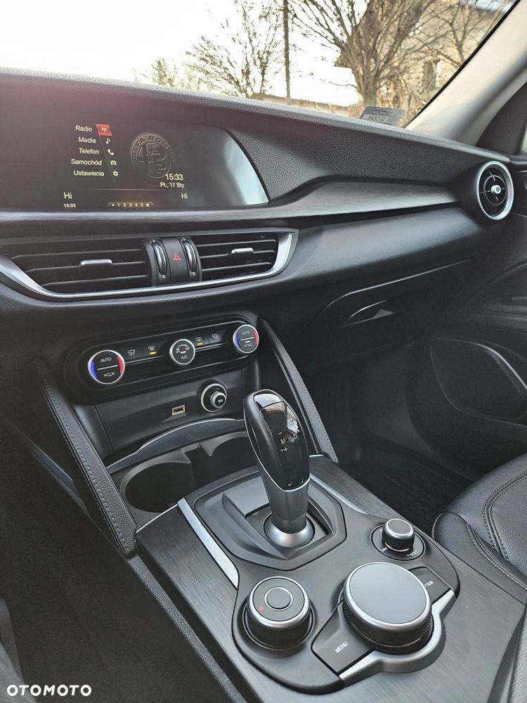 Alfa Romeo Stelvio 2.0 Turbo Super Q4 - 13