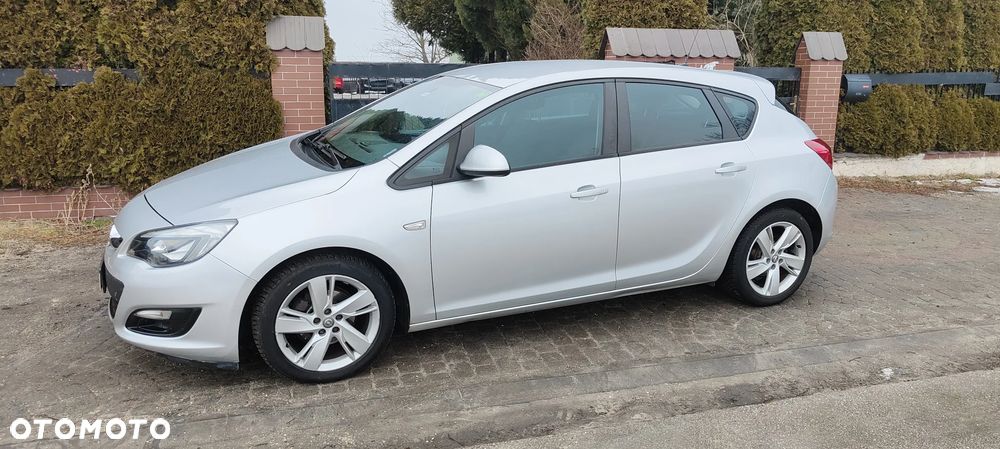 Opel Astra 1.3 CDTI Cosmo S&S - 10