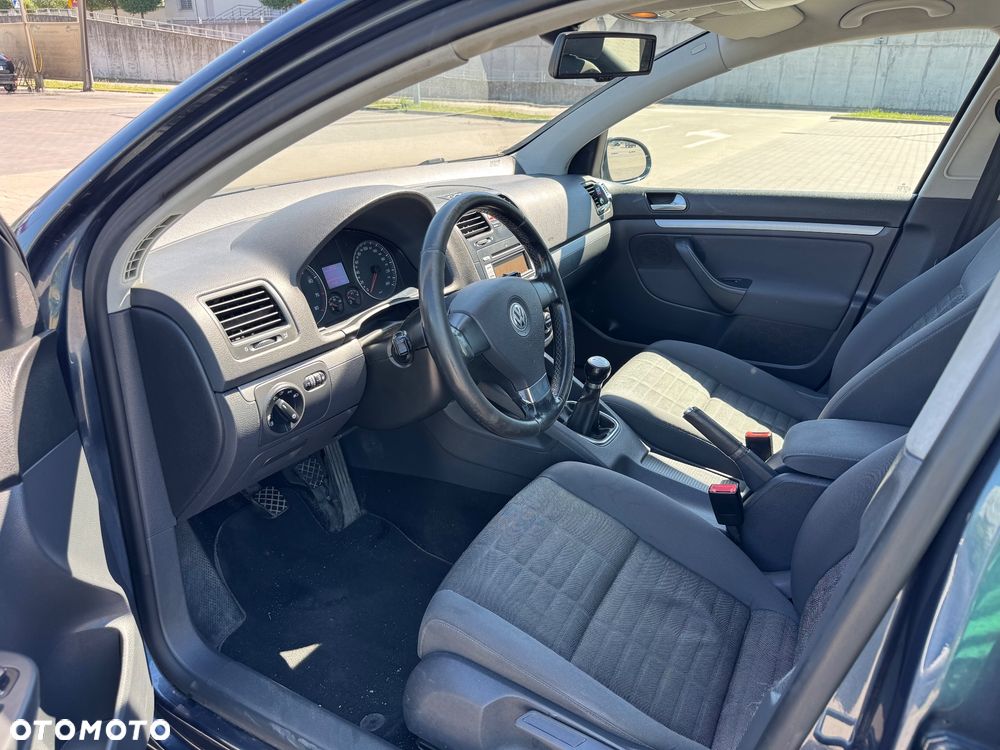 Volkswagen Golf - 39