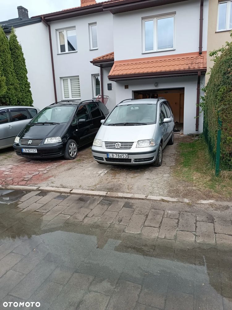 Volkswagen Sharan 1.9 TDI Highline - 2