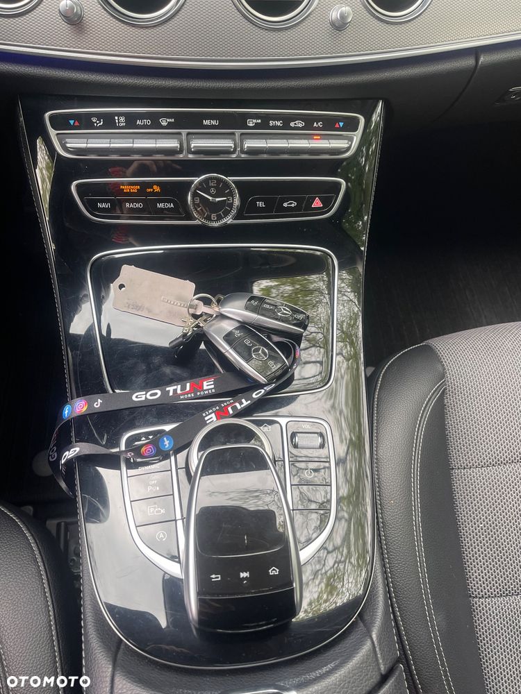 Mercedes-Benz Klasa E 220 d 9G-TRONIC - 31