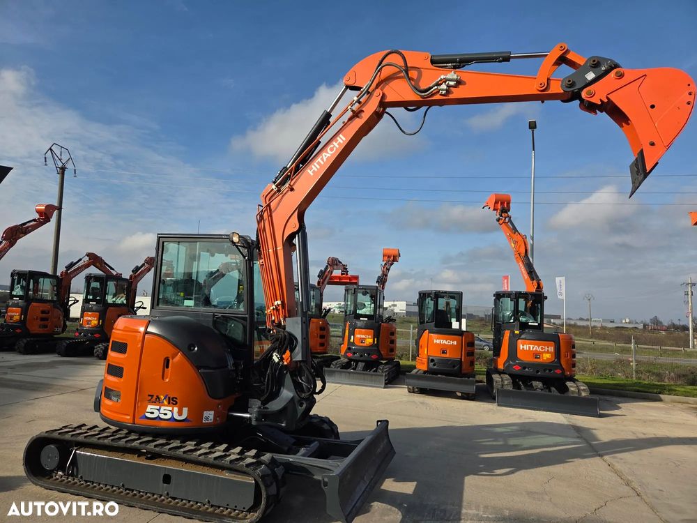 Hitachi ZX55, 2023, 879h, 5,5 tone, CUPLA RAPIDA+3 CUPE NOI, senile cauciuc 90% bune, Inst picon pe brate, A dous inst hidr pe brate, Aer conditionat, Ad sapare 5m, STARE CA NOU, posibilitate leasing-PROMOTIE 46.900 EUR+tva - 19
