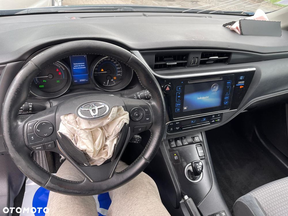 Toyota Auris 1.8 VVT-i Automatik Design Edition - 10