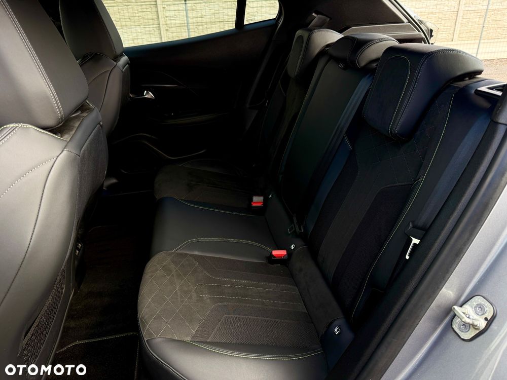 Peugeot 2008 1.2 PureTech GT Line S&S EAT8 - 14