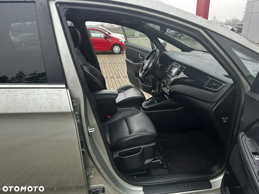 Kia Carens 1.7 CRDi XL 7os 7DCT - 16