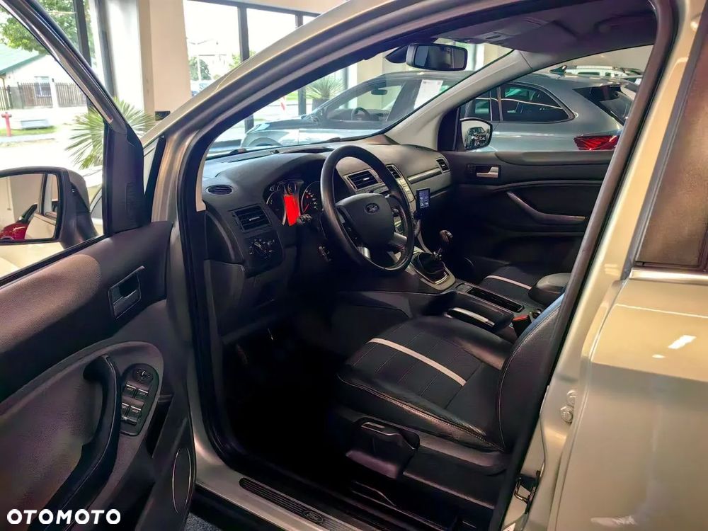 Ford Kuga 2.0 TDCi 4x4 Trend - 6