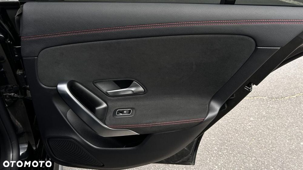Mercedes-Benz CLA 200 mHEV AMG Line 7G-DCT - 29