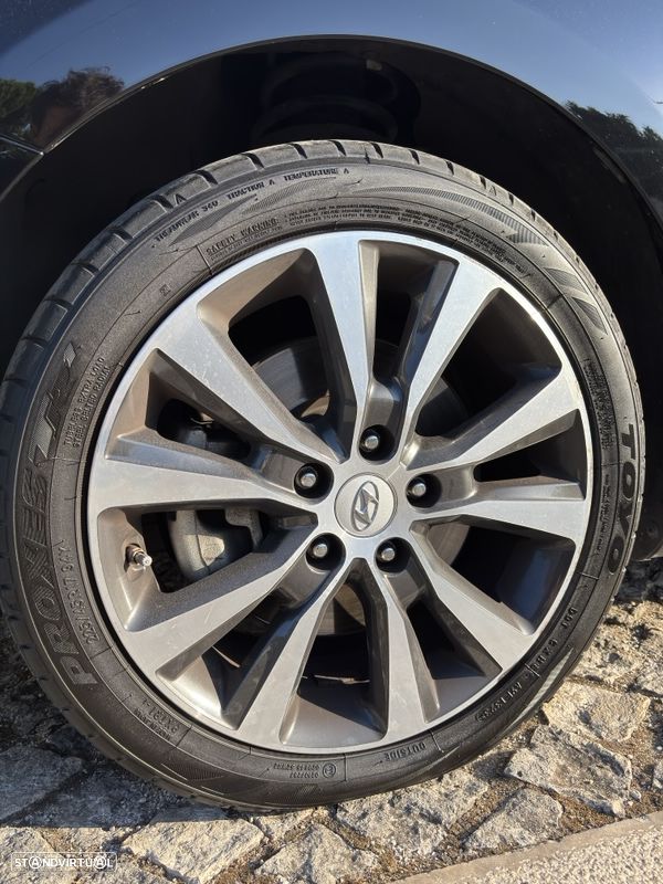 Hyundai i30 1.6 CRDI Comfort+Navi 7DCT - 28