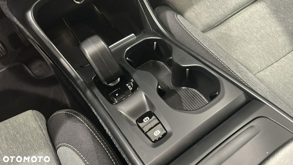 Volvo XC 40 B3 Core - 18