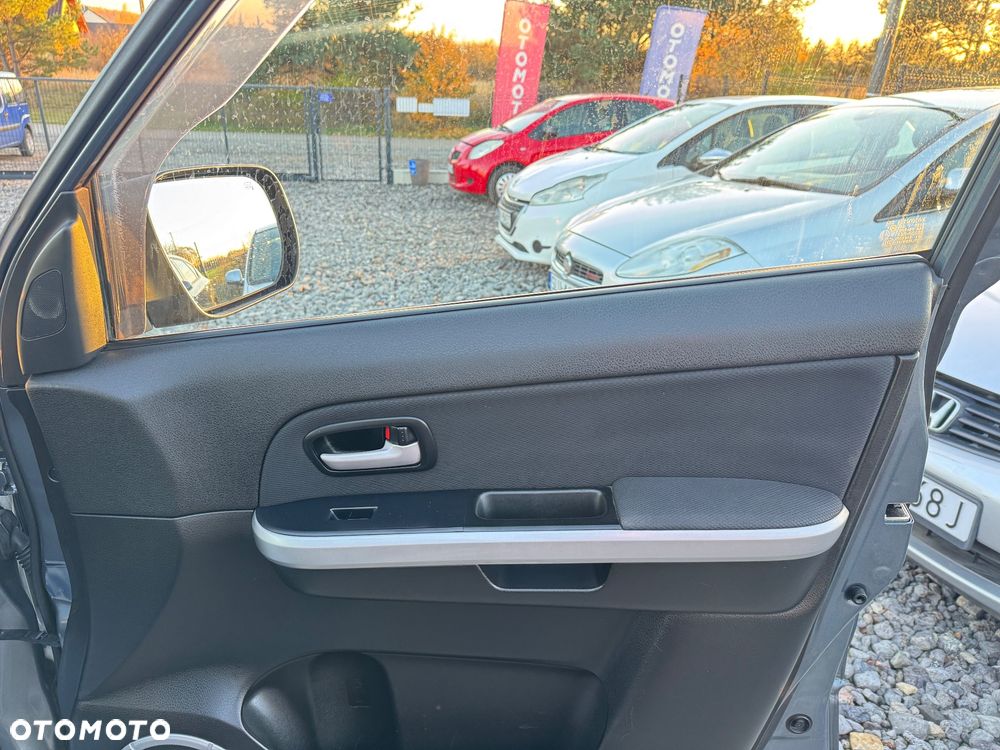 Suzuki Grand Vitara 1.9 DDiS Premium - 16