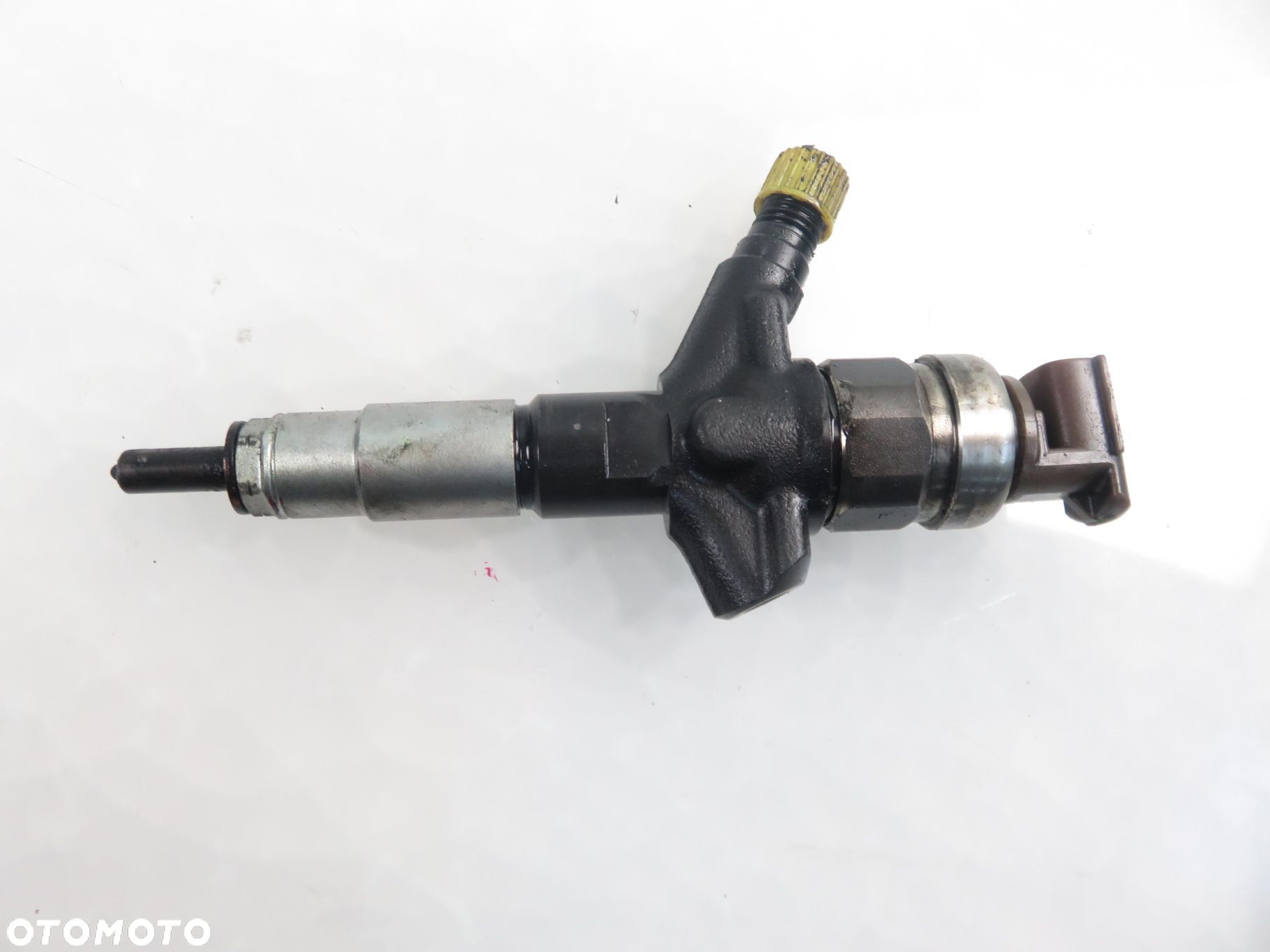 WTRYSKIWACZ SUBARU IMPREZA III 2.0 D 16613AA020 - 1
