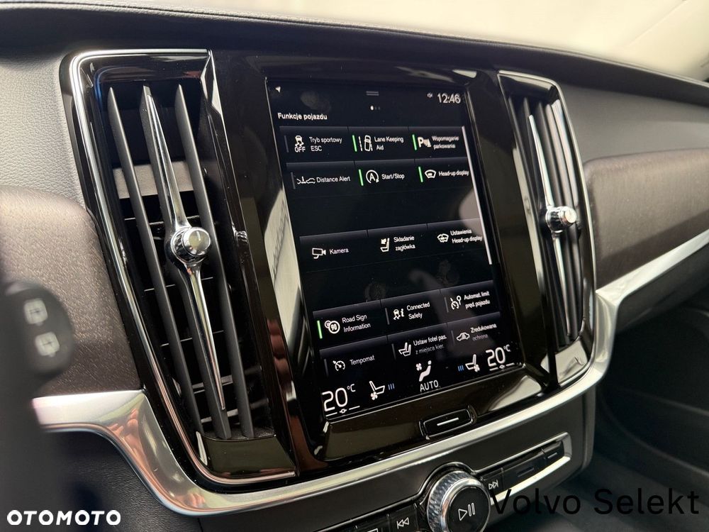 Volvo V90 Cross Country - 20