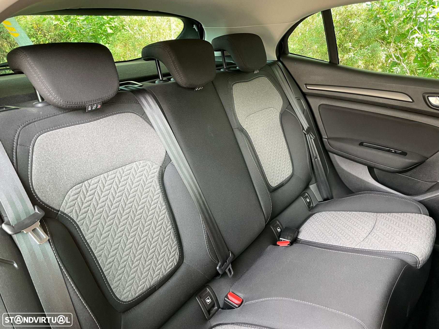 Renault Mégane 1.3 TCe Limited - 9