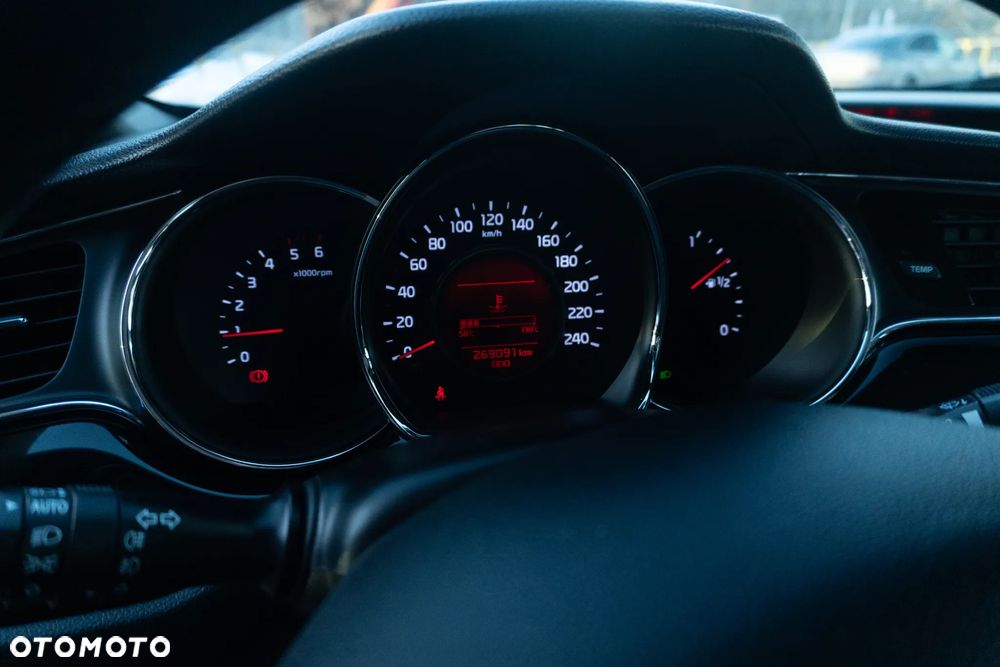 Kia Ceed 1.6 CRDi 136 ISG Spirit - 20