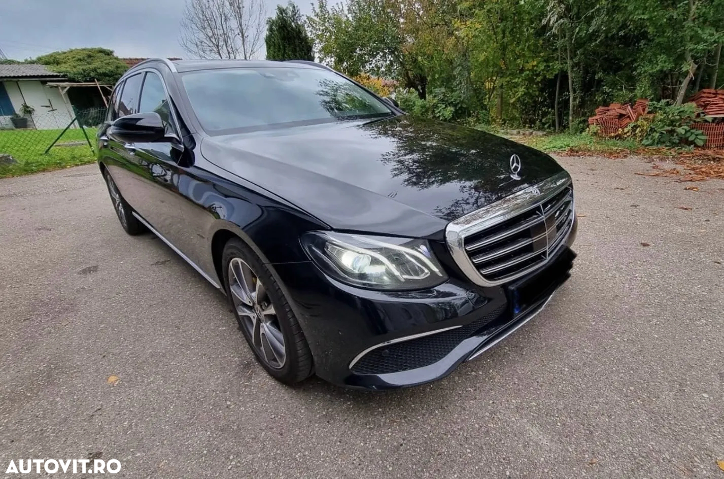 Mercedes-Benz E 220 d 9G-TRONIC Exclusive - 2