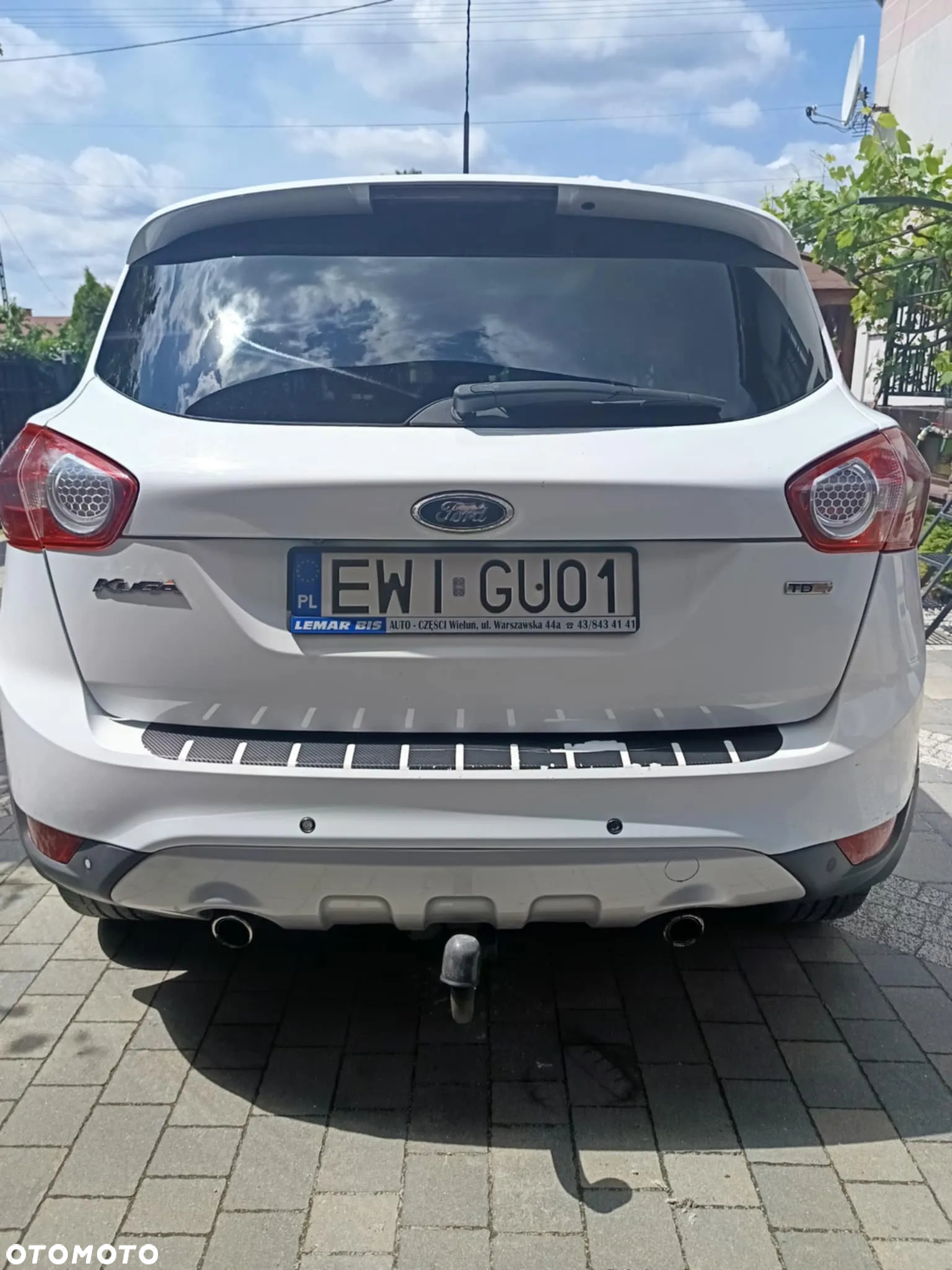 Ford Kuga - 10
