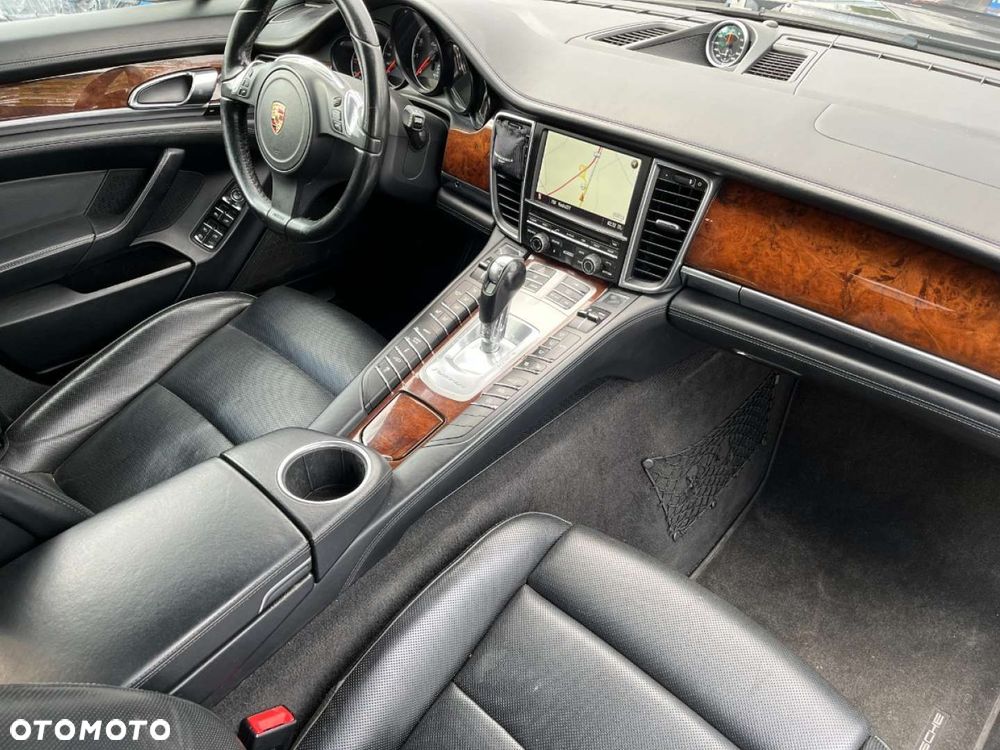 Porsche Panamera Turbo - 6