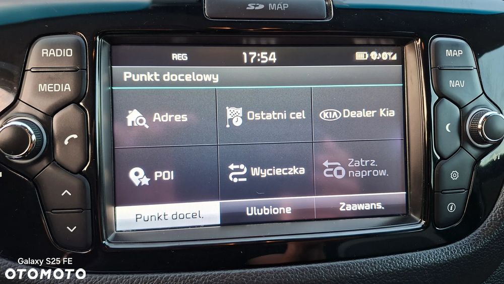 Kia Ceed 1.6 GDI Dream Team Edition - 25