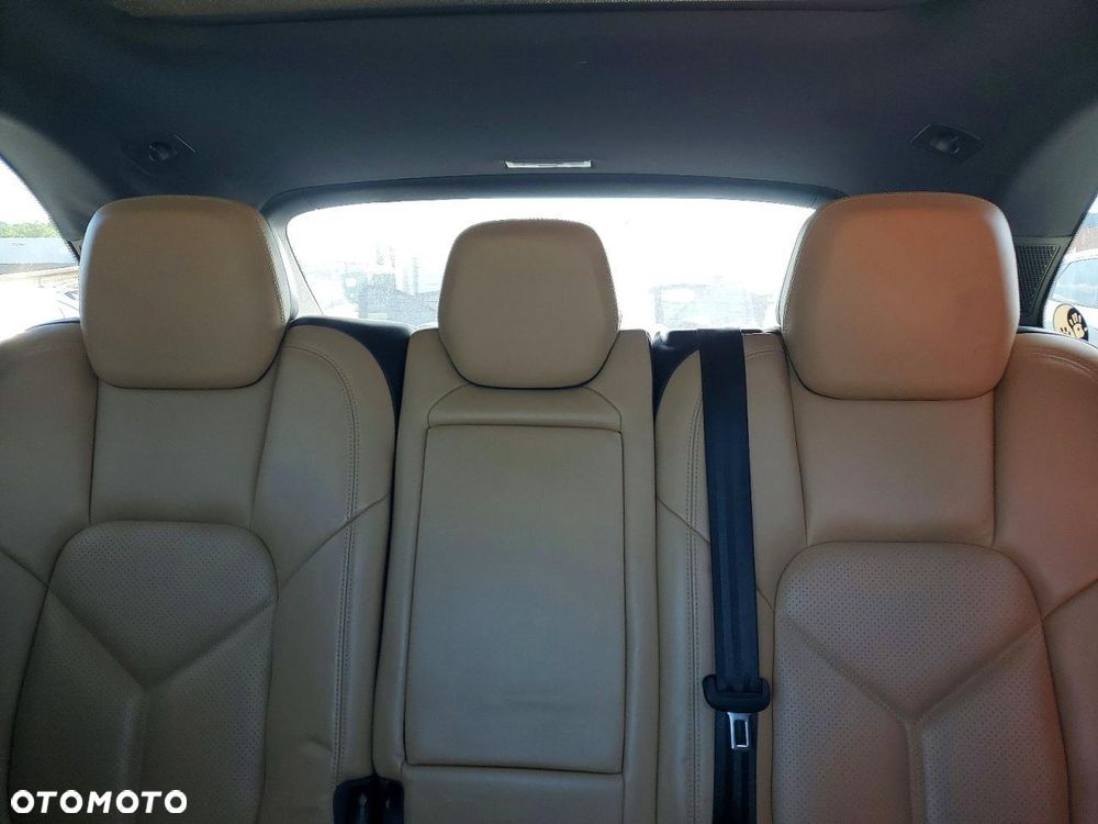 Porsche Cayenne Diesel - 10