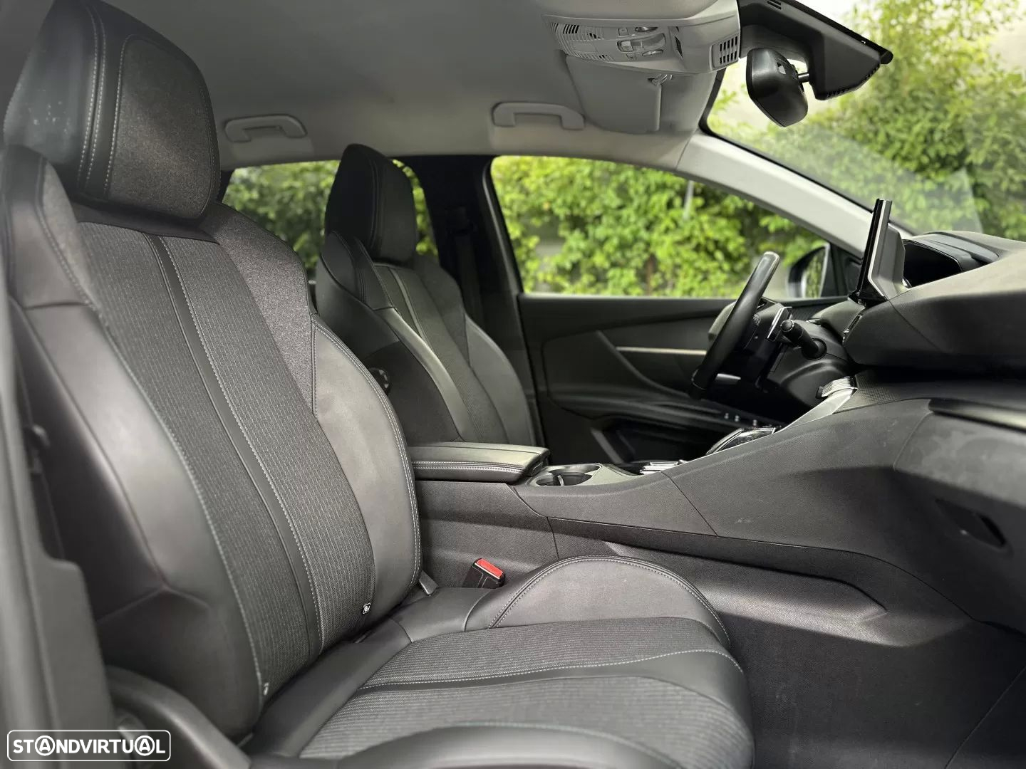 Peugeot 3008 PureTech 130 Stop & Start EAT6 Allure - 17