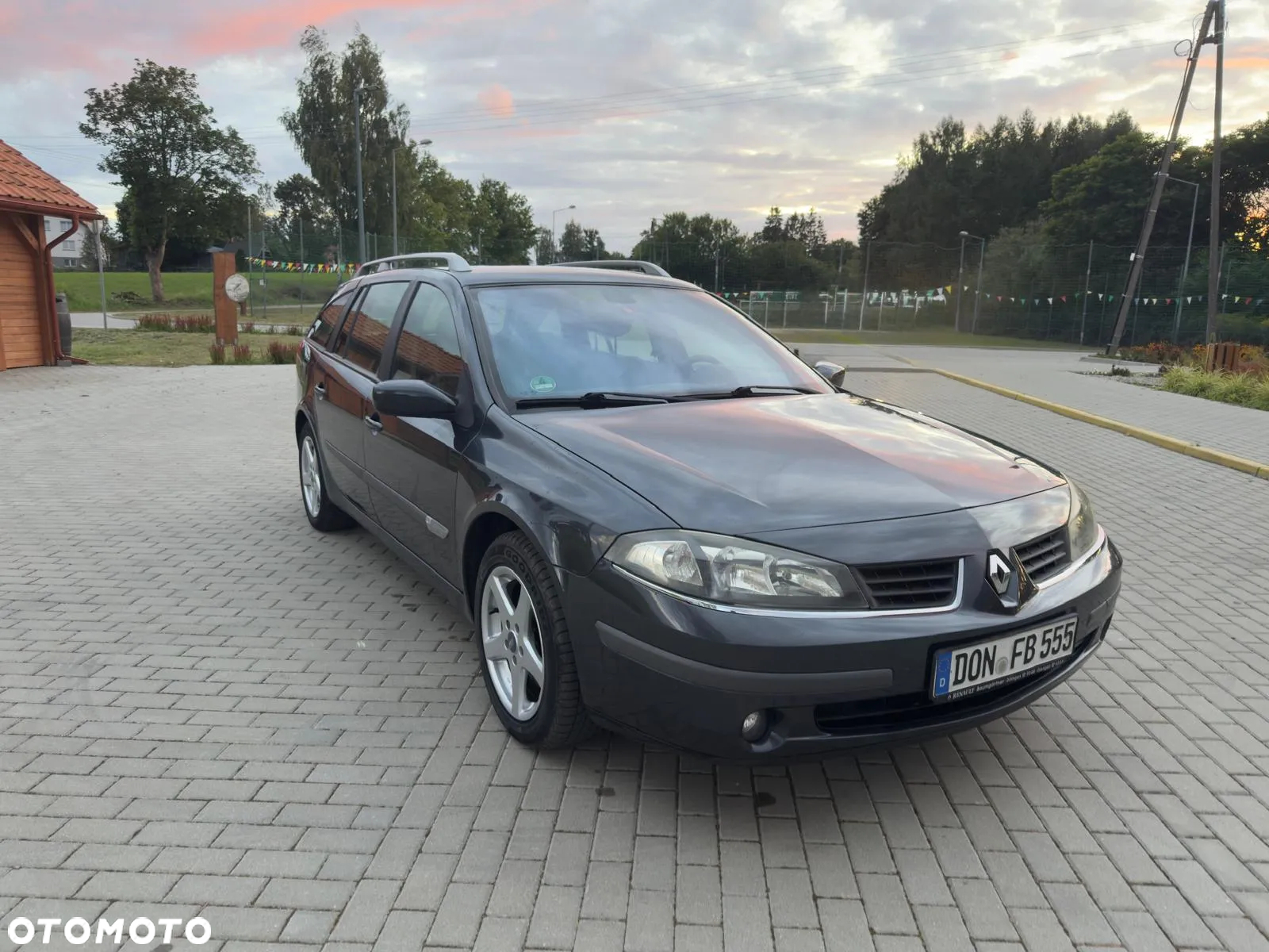 Renault Laguna 2.0 Emotion - 5
