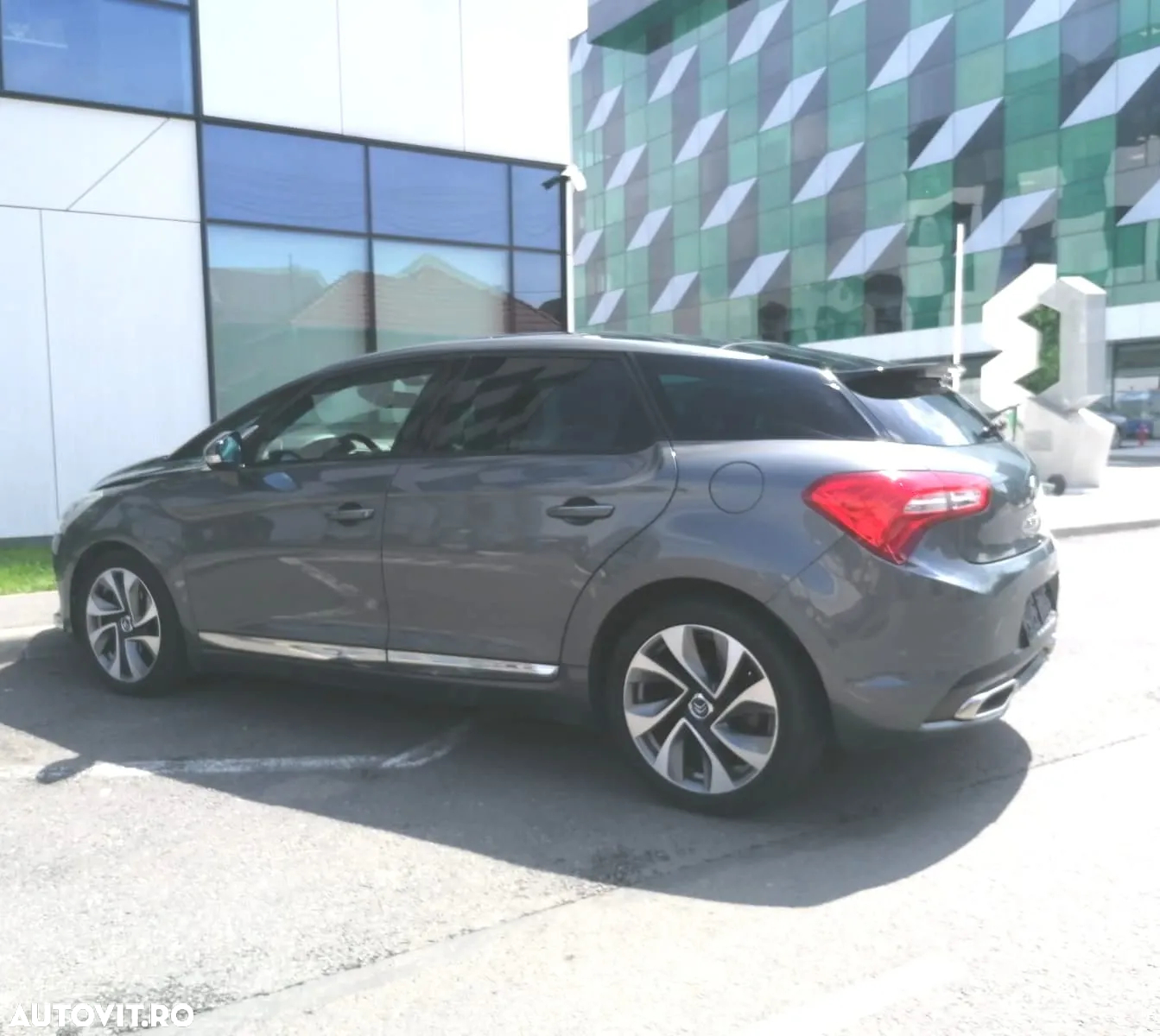 Citroën DS5 HDi 165 Aut. SportChic - 10