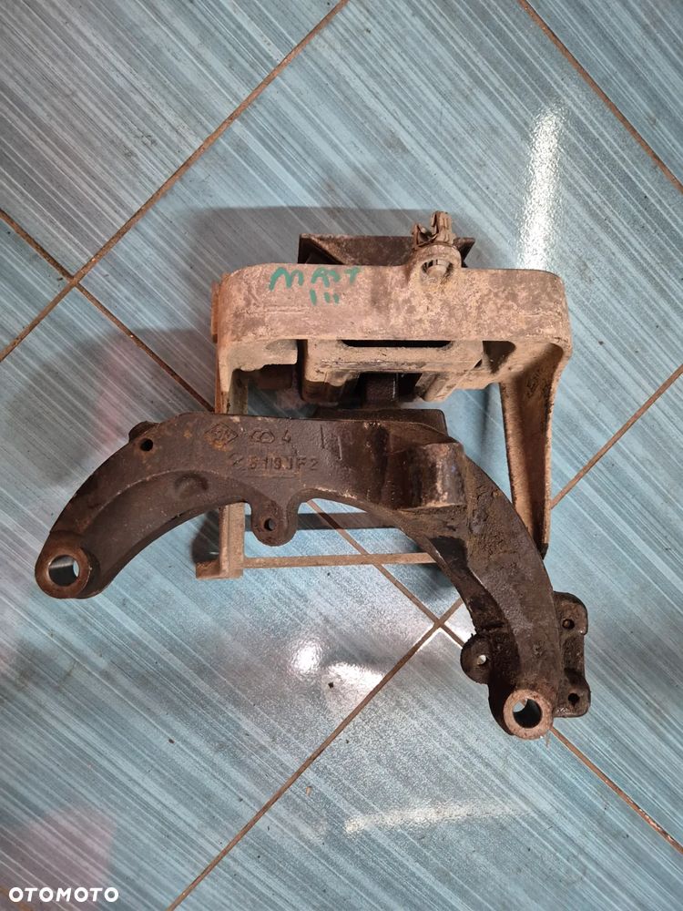 PODUSZKA ŁAPA SKRZYNIA BIEGÓW MASTER III MOVANO B  NV400 2.3 10r.+ - 1