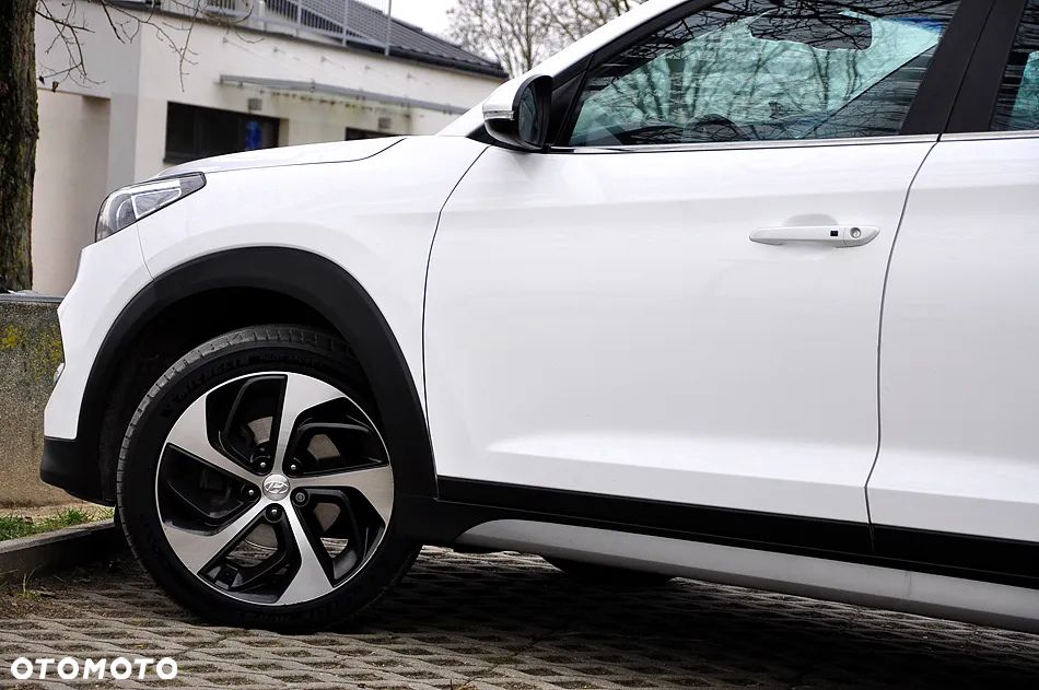 Hyundai Tucson blue 1.7 CRDi 2WD DCT Premium - 13