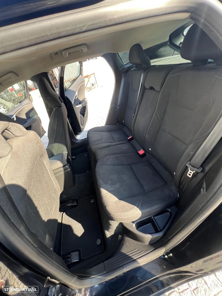 Volvo V40 - 7