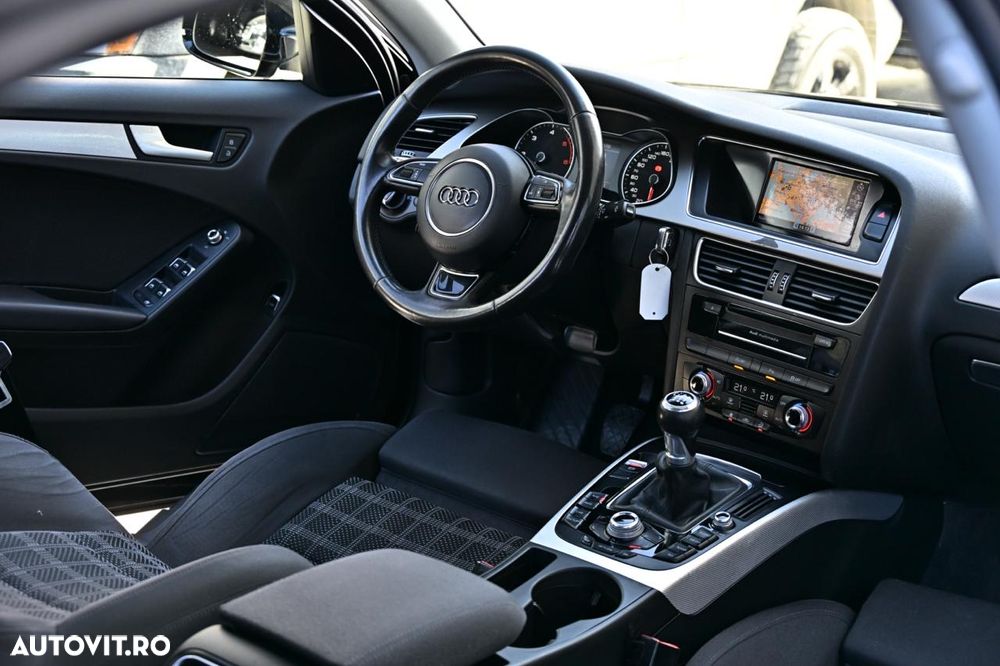 Audi A4 2.0 TDI DPF S line Sportpaket - 11