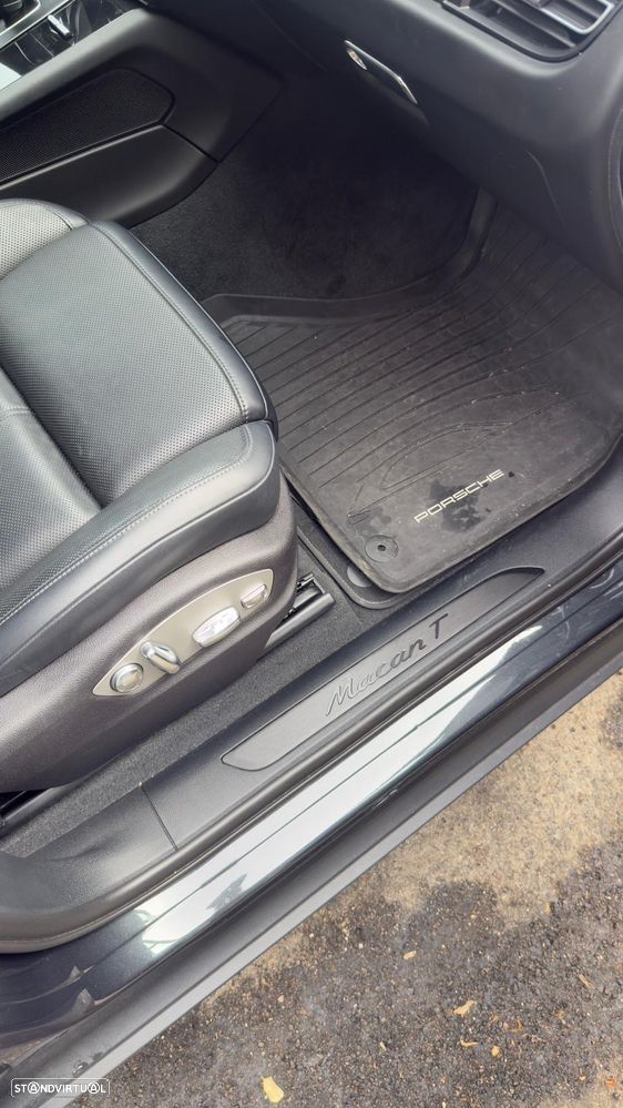 Porsche Macan T - 12